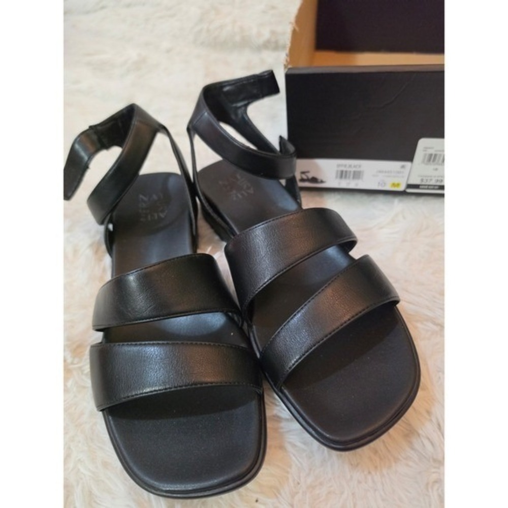 NIB Naturalizer Effie Black Strappy Low Wedge Sandals – Women's Size 9.5 M